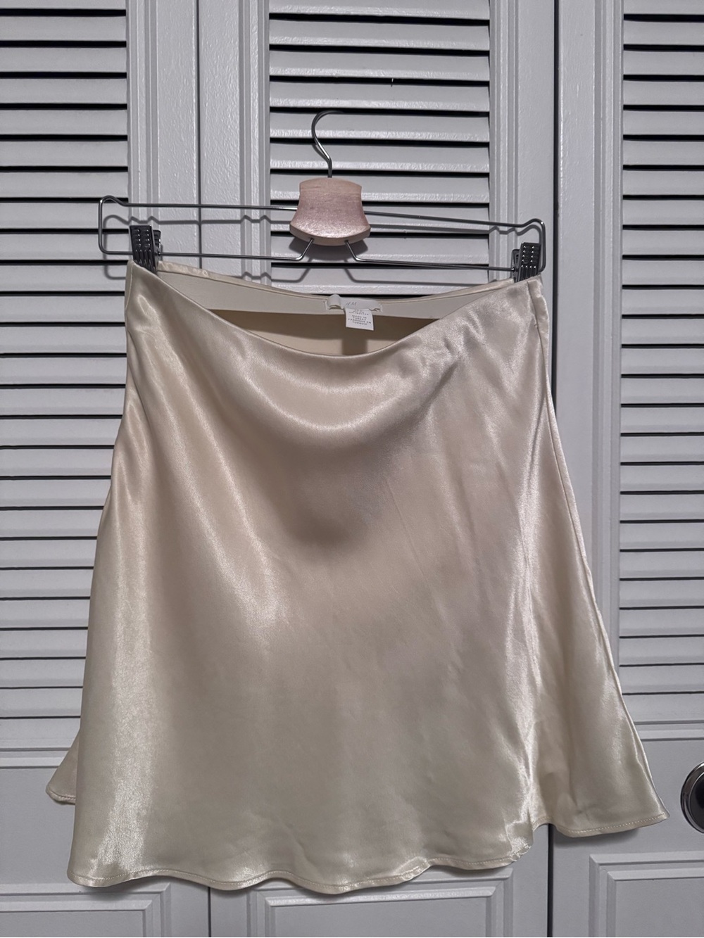 H&M Satin A-Line Mini Skirt in butter yellow
